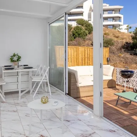 Coastal Calm, 2br With Seaview Fuengirola