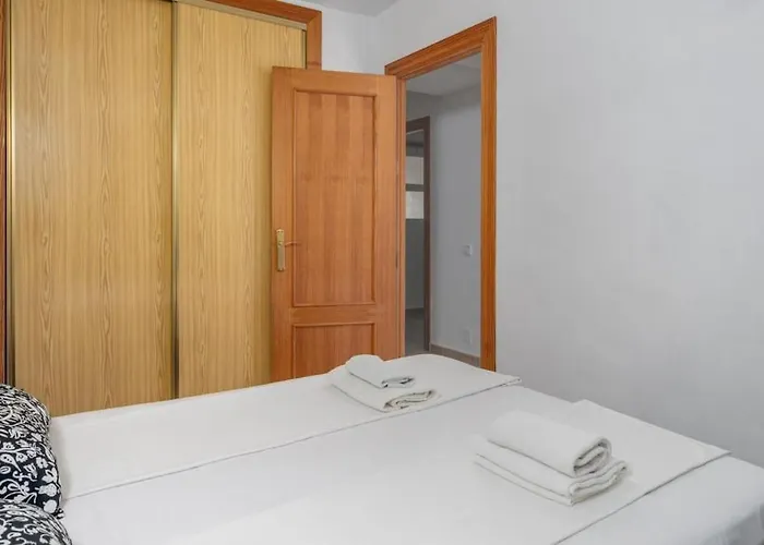 Coastal Calm, 2br With Seaview Apartment Fuengirola