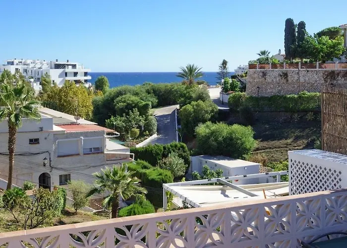 Apartment Coastal Calm, 2br With Seaview