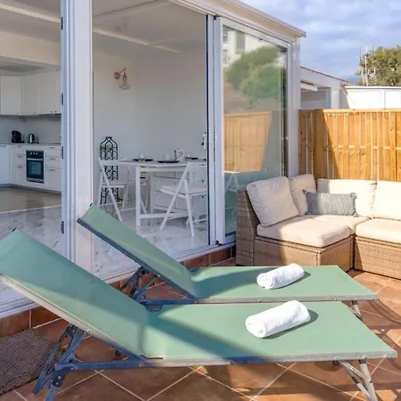 Coastal Calm, 2br With Seaview *