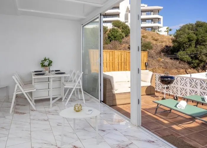 Coastal Calm, 2br With Seaview Fuengirola